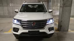 Аналог Haval H9 ценой всего 2,95 млн рублей. В России появился рамный 7-местный внедорожник Roewe RX8 с 2-литровым турбомотором и 6-ступенчатым «автоматом»
